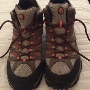 Women’s Merrell Hiking Boots